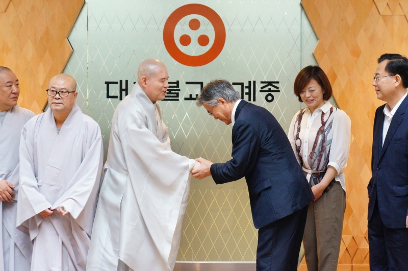2012.07.18_문재인 예방 (66)